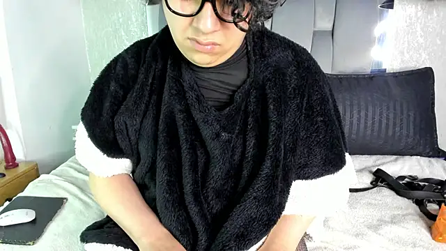 XXX chat uživo modela Satuurn_