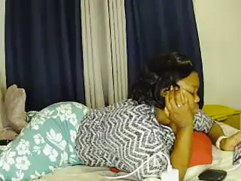 RealQueenOfSouth's Live XXX Chat