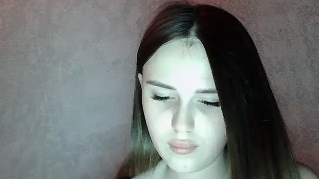 Chat XXX en directo de SweetLoraa