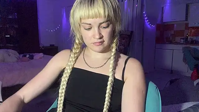 Živý XXX chat MagalyEssinger