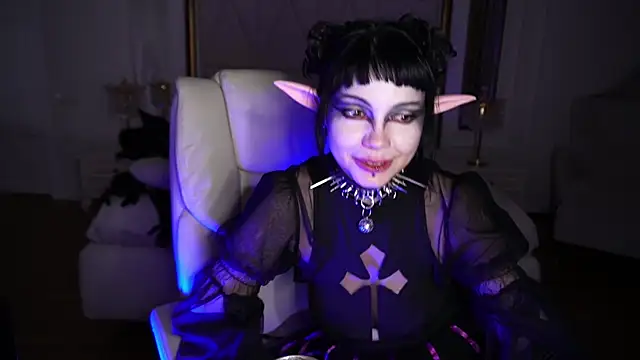 DarkFiance: онлайн-секс-чат