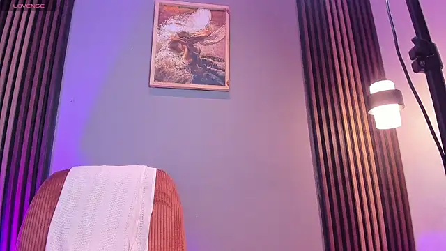 HellLilith_ élő XXX-chatje