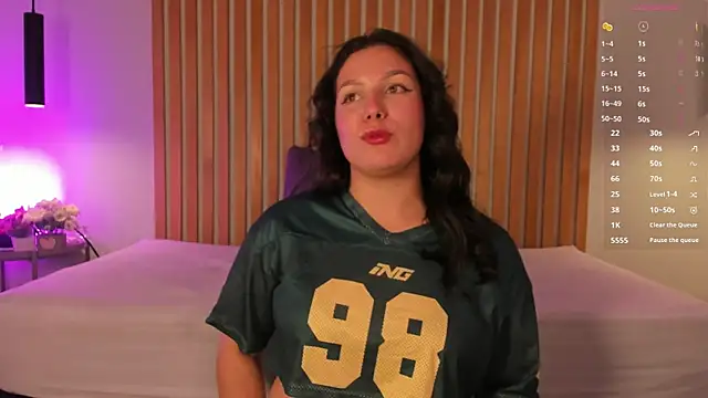 alice_colt élő XXX-chatje