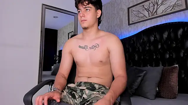 Онлайн чат XXX MaxCruz_