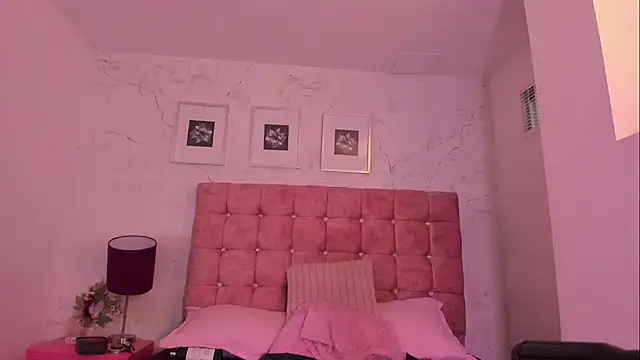 Chat +18 de Vale_Rosse_ ao vivo