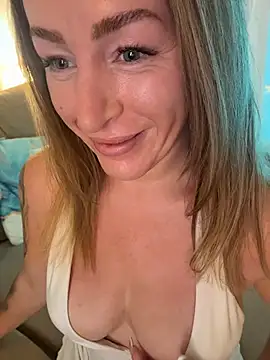 ChristinaSiemonen Live XXX chat