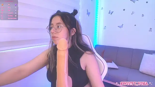 Chatroom XXX en direct de sweettvera