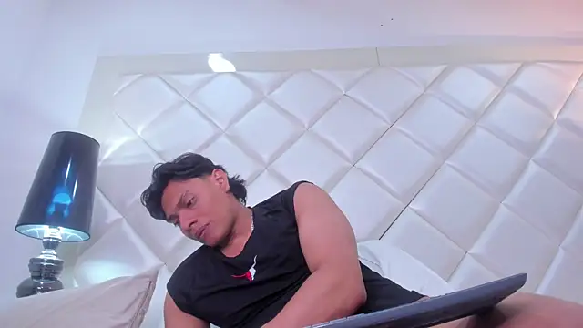 henry_evans_'s Live XXX Chat