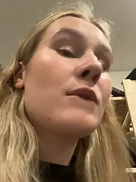 SiaLater live XXX chat