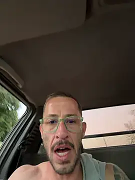 צ'אט XXX בשידור חי של MeladoDiMel