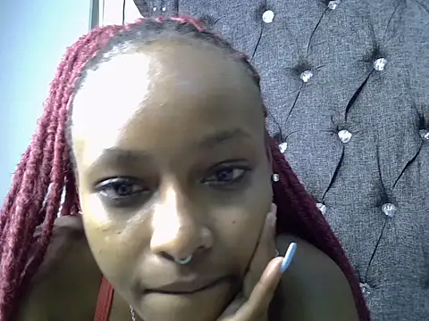 cocolaurah's Webcam Show