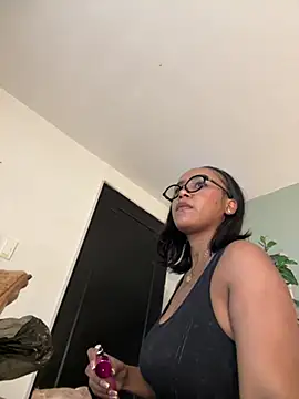 YariRose 现场XXX聊天