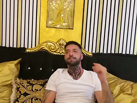 Chatroom XXX en direct de TommyDum
