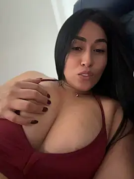 areviklusine1's Live XXX Chat