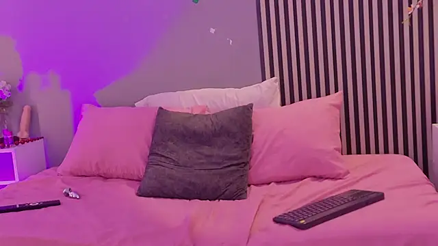 AdelaLust Live XXX-chat