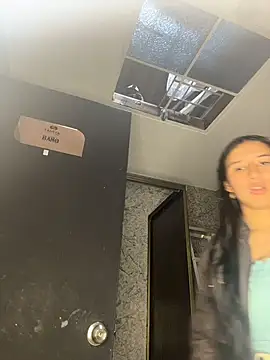 LilyRossi_'s Live XXX Chat