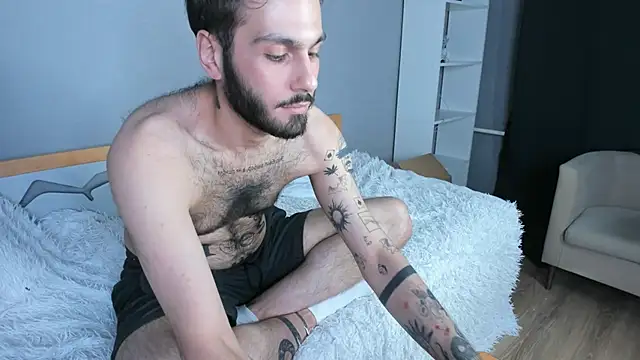 Chat +18 de Rascal_Bloom ao vivo