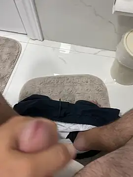 Heros2000's Webcam Show