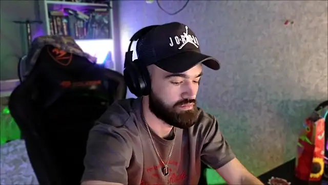 XXX chat uživo modela _Serious_Man