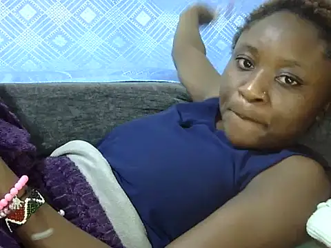 Chat +18 de sweet_caci ao vivo