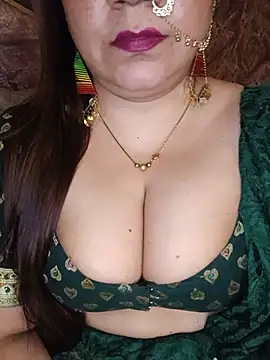 Jiya22 Adlı Modelin Canlı XXX Sohbeti
