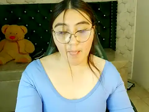 XXX chat uživo modela conniejames_m