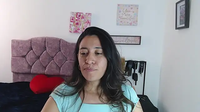 XXX chat uživo modela violeta_scott