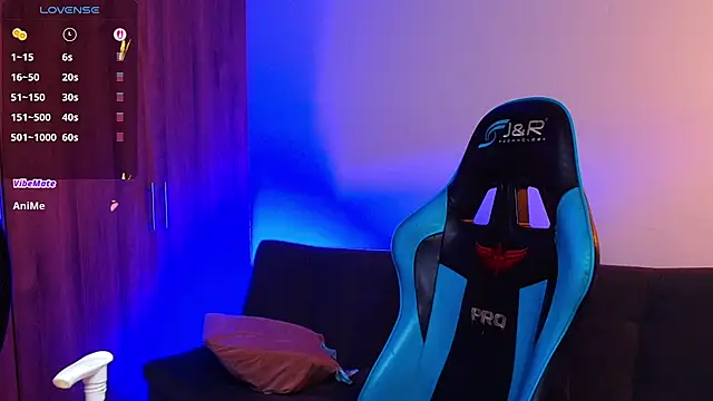 Онлайн чат XXX LeaneSeb