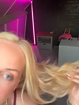 SexySophiex live XXX chat