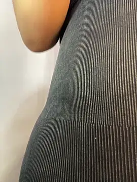 Pokazy przed kamerką – Dulce_smith_1