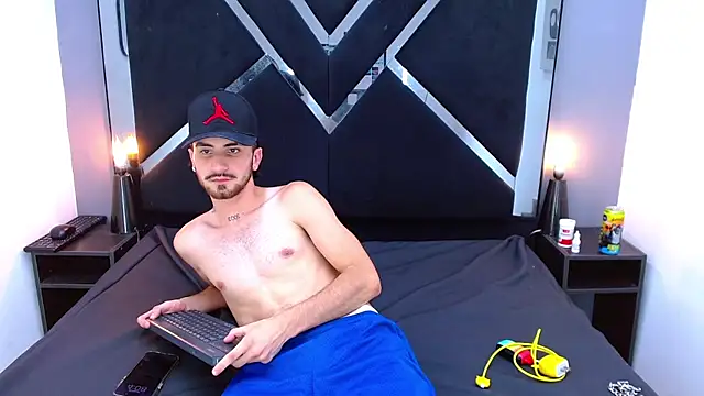 Lucas_Knight XXX чат на живо