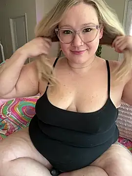 XXX chat uživo modela PiggyRose