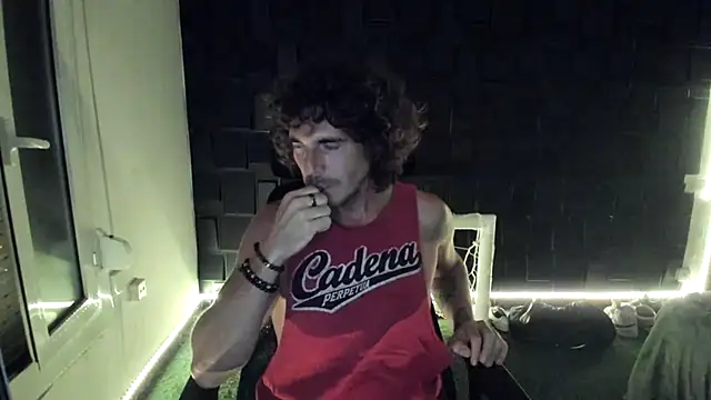 joaquin420_hot: απευθείας συνομιλία ΧΧΧ