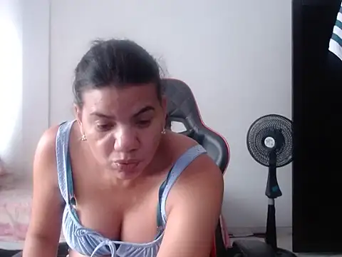 Adriana_0312 Chat XXX live
