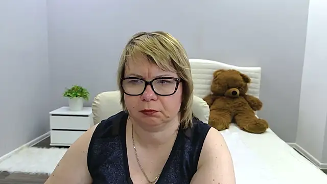 Chat XXX en directo de BonnnyBoobsy