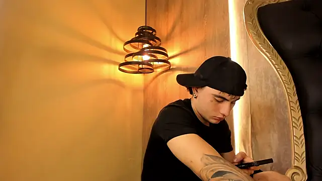 Zack_Bellmont1's Live XXX Chat