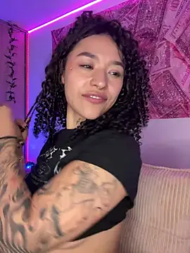 Chatroom XXX en direct de crystal_dlun