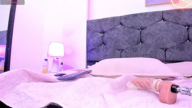 Meghan_candy 现场XXX聊天