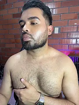 Chat XXX ao vivo de LucaLaurent