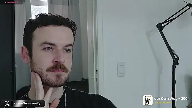 Breezee_ Chat XXX in diretta