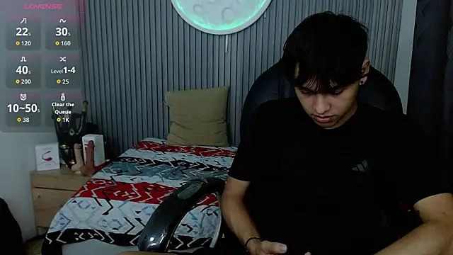 Chatroom XXX en direct de StiwenTwink