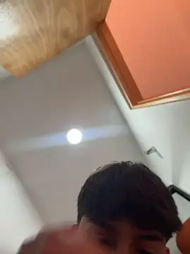 Lander_Cruz Pertunjukan Webcam