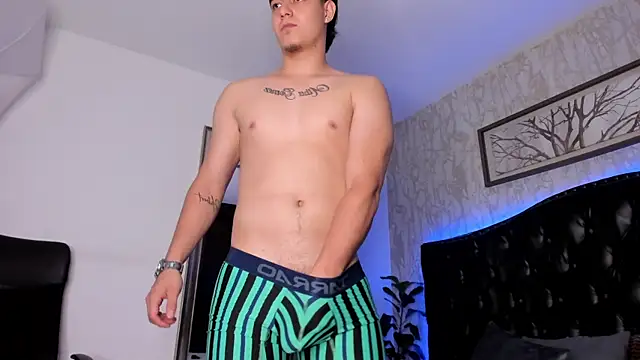 MaxCruz_ élő XXX-chatje