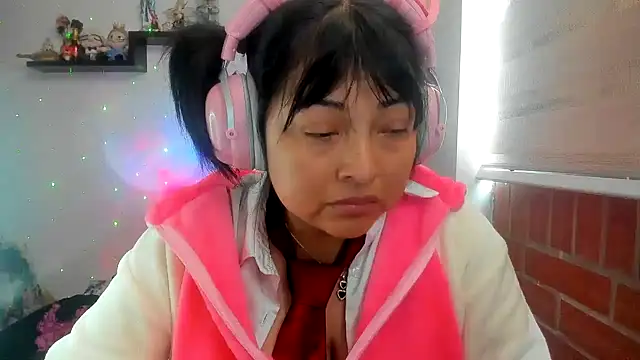 Shaddycute_ live XXX chat