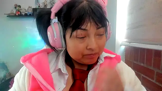 Chat +18 de Shaddycute_ ao vivo