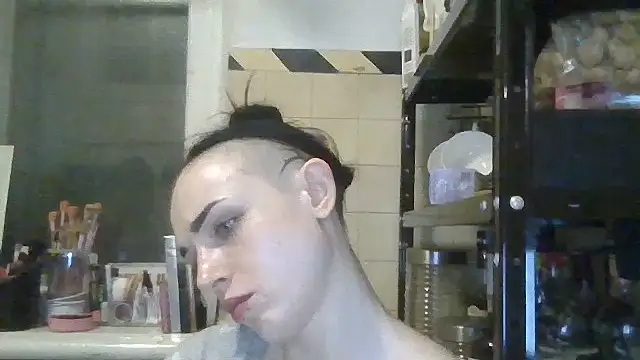 Trinsy_Love live XXX chat