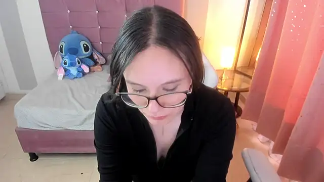 Wanda_sg লাইভ XXX চ্যাট