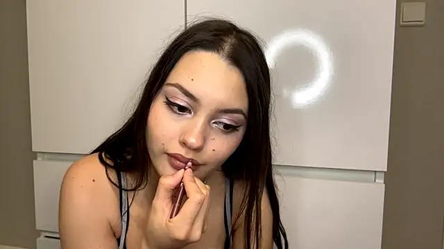 دردشة WizardLizzy الجنسية المباشرة