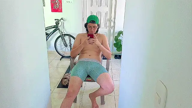 Chatroom XXX en direct de Andy_gray