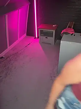 SexySophiex Adlı Modelin Canlı XXX Sohbeti